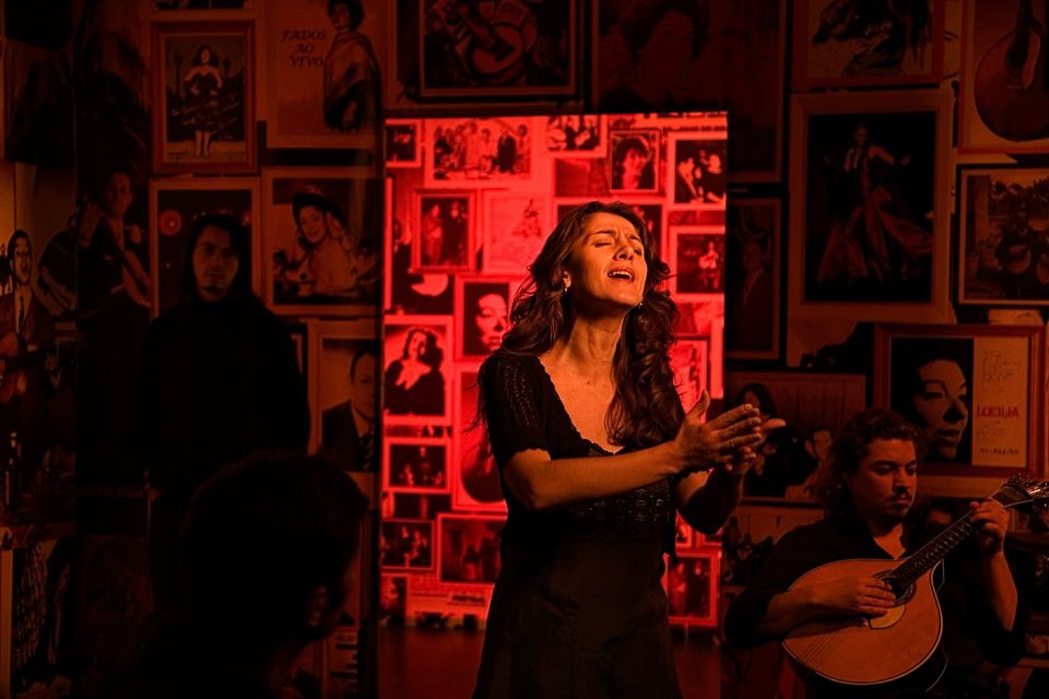 Lisbon: Half-Day Night Group Tour W/ Fado Dinner Show - Availability and Booking