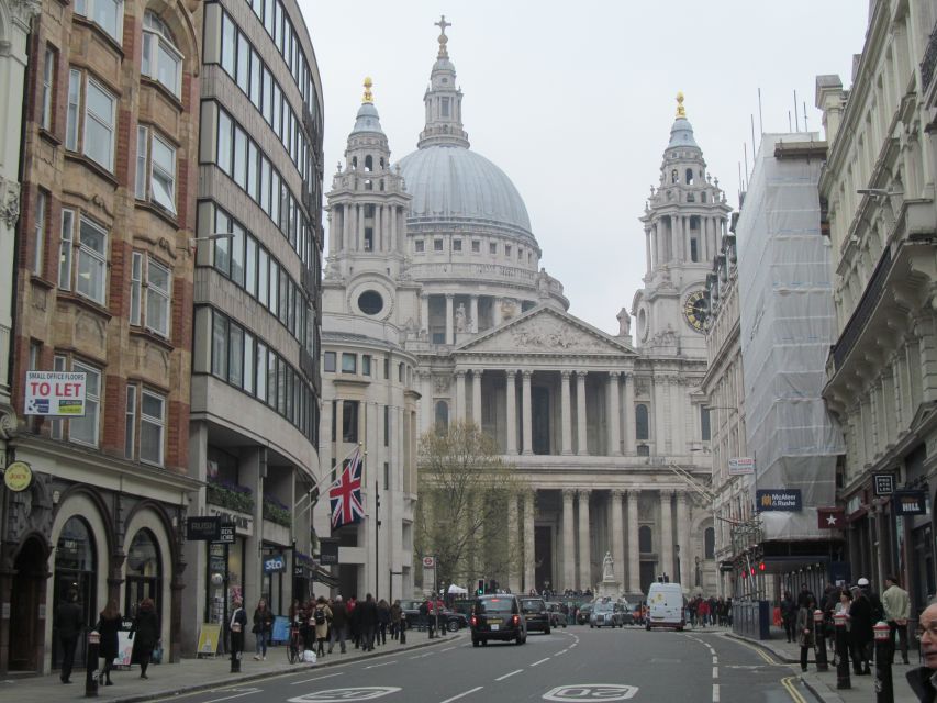 London: Best of London Day Tour With Pub Lunch - Exploring St. Pauls Cathedral