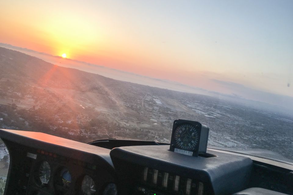 Los Angeles: Hollywood Flight Tour - Meeting Point and Parking