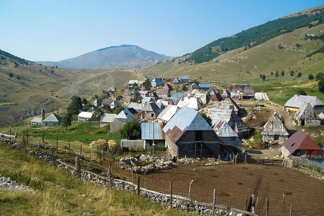 Lukomir Highland Village Hike - Getting to Lukomir