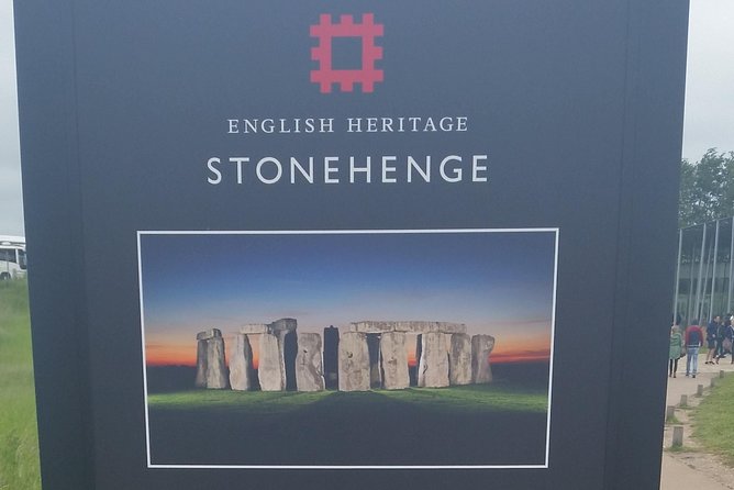 Luxury Private Vehicle Day Hire From & to London via Stonehenge & Windsor Castle - Visit to Stonehenge and Windsor