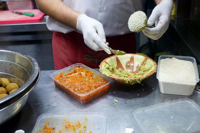 Middle Eastern Food & Culture Walk in Old Dubai - Exploring Old Dubais Food Scene