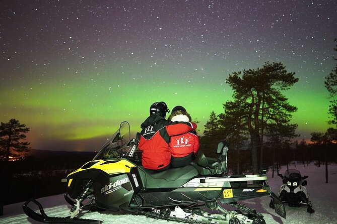 Northern Lights Snowmobile Hunt - Winter Clothing and Equipment