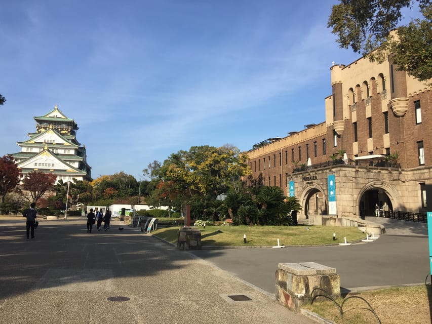 Osaka: Half-Day Private Guided Tour of the Castle - Accessibility and Group Size