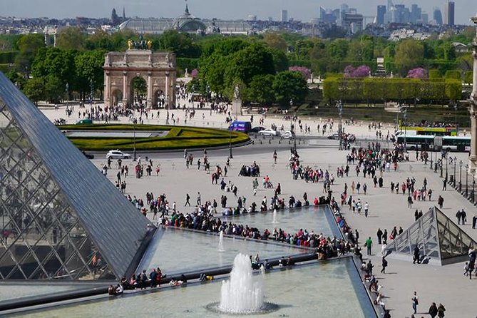 Paris City Center & Louvre Tour Reserved Entry Included! - Semi-Private 8ppl Max - Included in the Tour