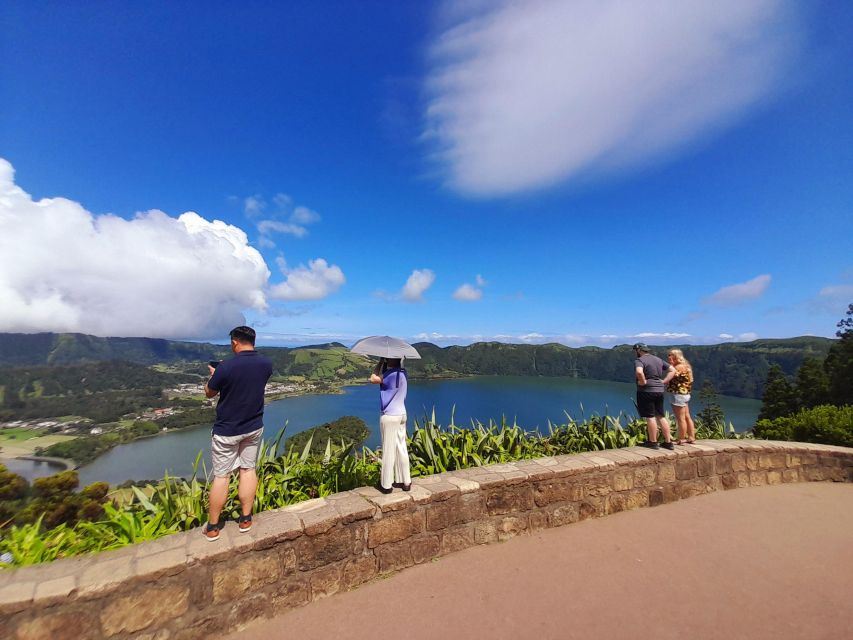 Ponta Delgada Cruise Port: The Blue & Green Lake Tour - Cerrado Das Freiras