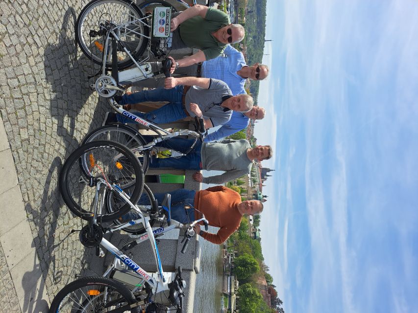 Prague: 2 Hours Guided City Bike Tour - Tour Duration and Price