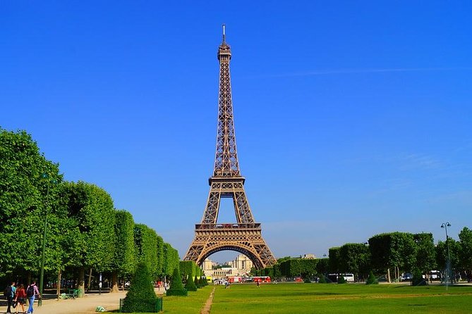 Private 4-Hour City Tour of Paris With Driver and Official Guide - Local Taxes Included