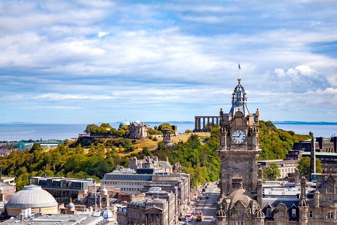 Private Photography & History Tour of Edinburgh With a Local - Complimentary Coffee or Tea Included