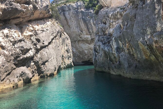 Private Speedboat For The Grand Tour Of National Park & Grama Bay - Speedboat Adventure