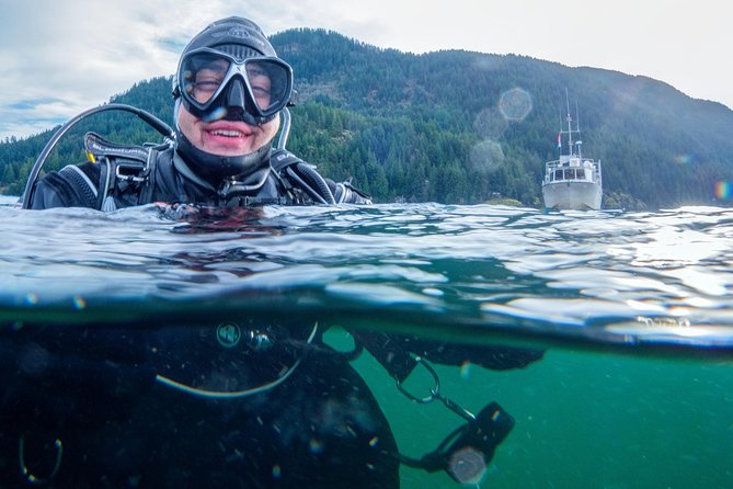 Scuba Dive Boat Charter in Vancouver (Certified Divers Only!) - Amenities and Services Provided