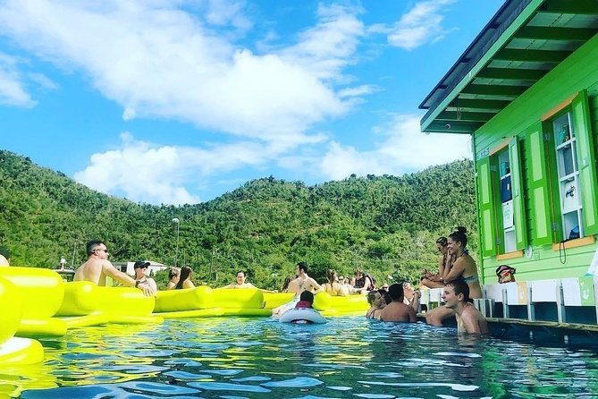 St. Thomas Lime Out Snorkel With Taco Bar Lunch & Swim-Up Bar - Ritz-Carlton - Group Size and Accessibility