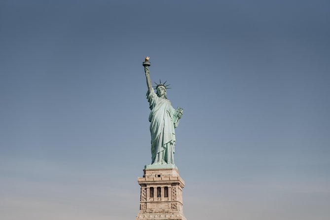 Statue of Liberty & Elis Island Guided Tour With Ferry - Vendor Caution in Battery Park