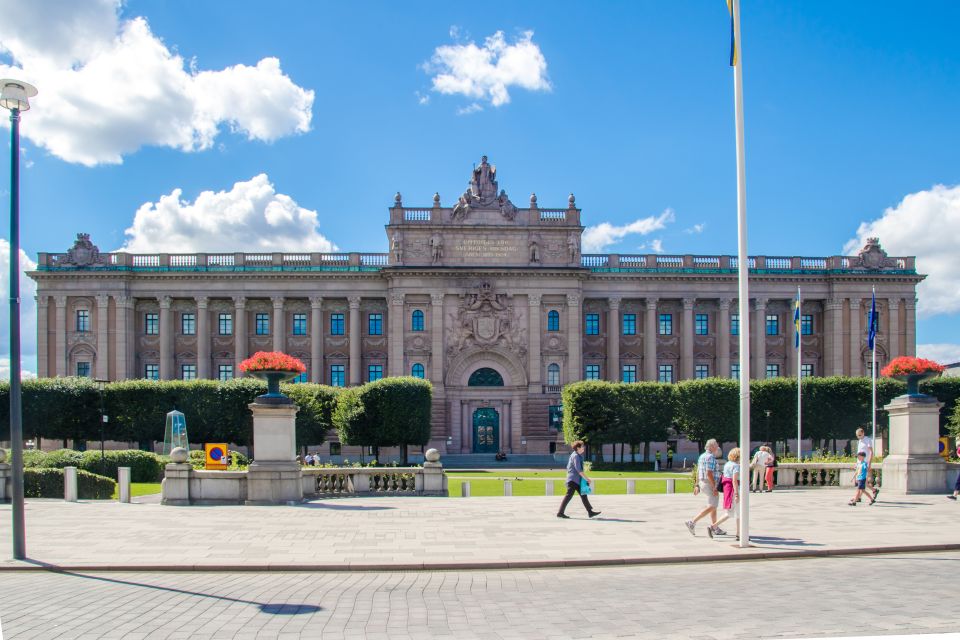 Stockholm: Guided Bike Tour - Tour Check-in