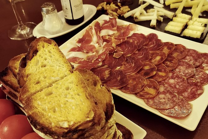 Tapas and Wine at the Hidden Bodegas - Tour Group Size and Accessibility