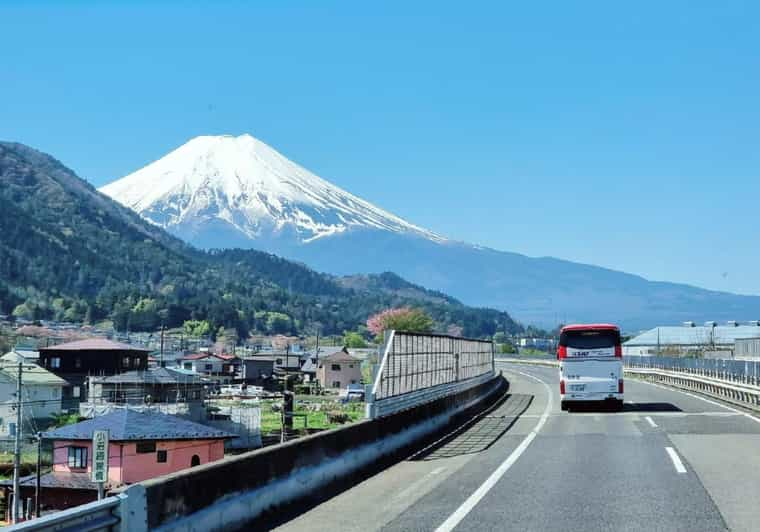 To/From Tokyo:Private Luxury Transfer To/From Nagoya (1 Way) - Included Services