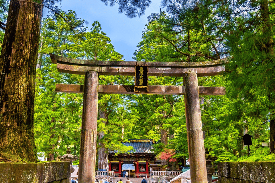 Tokyo: Nikko Highlights Tour With Temples, Waterfalls & Lake - Rinnoji Temple