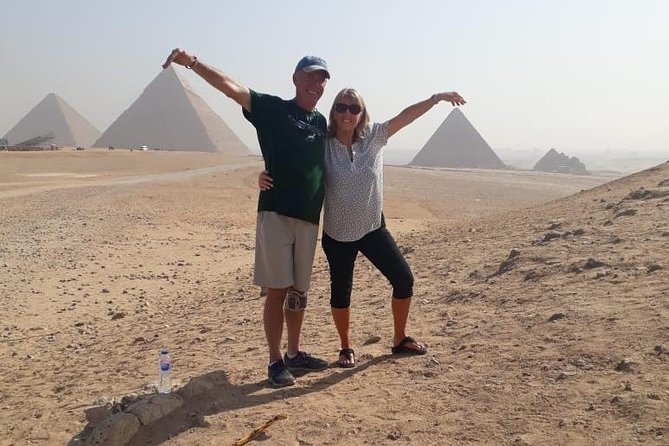 Top Rated Giza Pyramids and Sphinx Tour From Cairo Airport - Dining and Cuisine