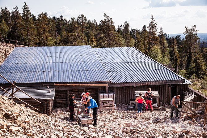 Trip to Pyhä-Luosto National Park and Amethyst Mine - Visiting the Amethyst Mine