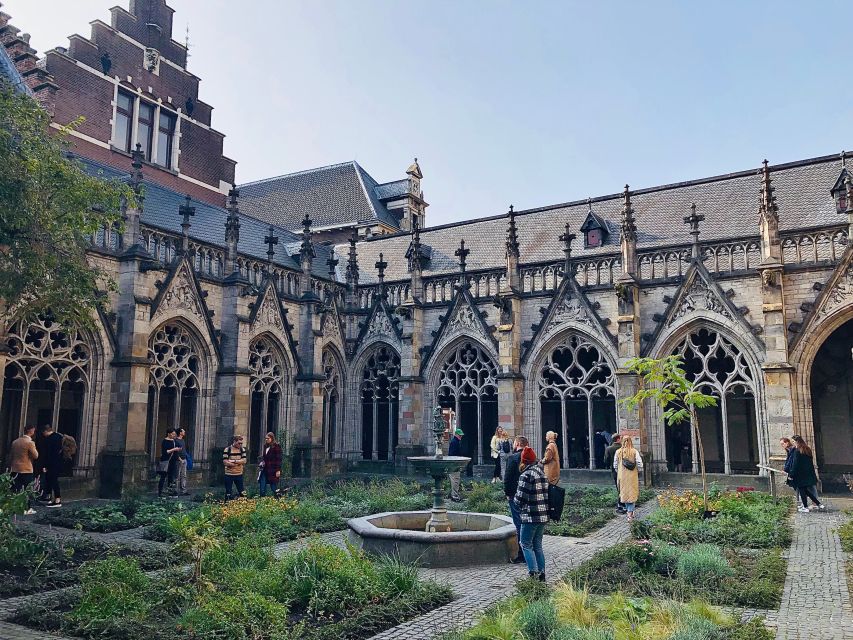 Utrecht Walking Tour With a Local Comedian as Guide - Customer Reviews and Ratings