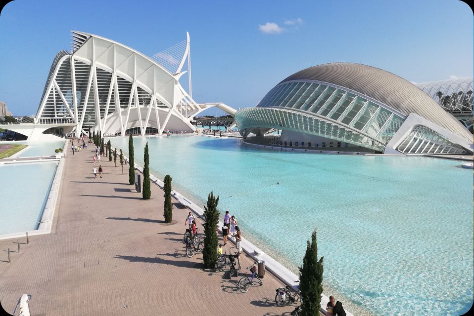 Valencia: the Best 18 Spots in the City (Private/E-Scooters) - Exploring Historical Landmarks