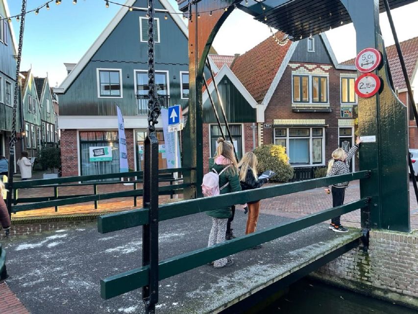 Volendam: Self-Guided GPS Treasure Hunt Tour - Important Considerations