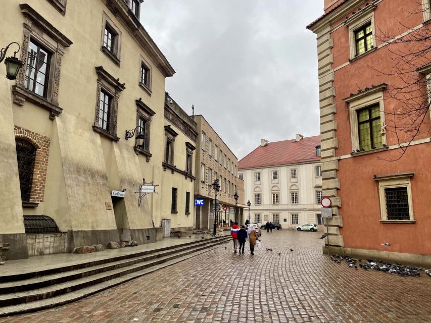 Warsaw: Old Town Self-Guided Smartphone Audio Tour - Frequently Asked Questions