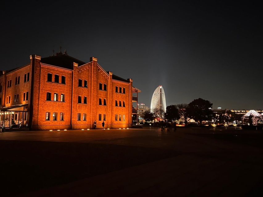 Yokohama 1.5 H Night View Walking Tour in Minatomirai - Famous Night Views