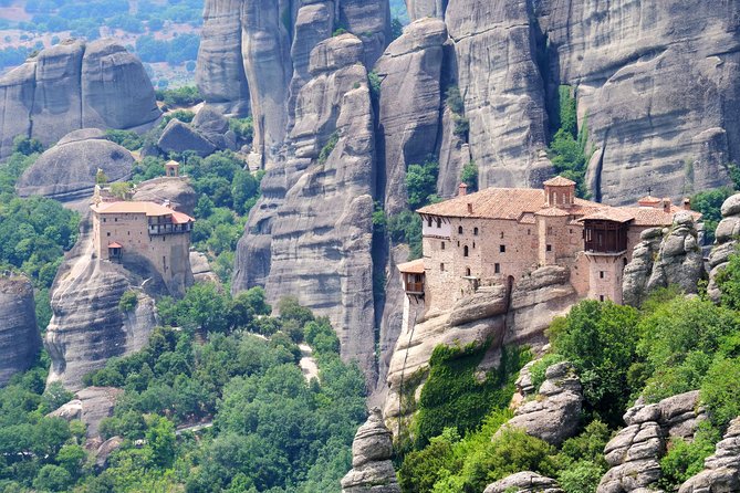 2-Day Trip to Delphi and Meteora From Athens - Child Discounts Available