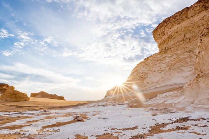 2 Days White Desert And Bahariya Oasis Tour - Pickup and Drop-off