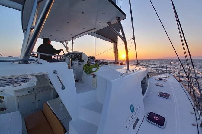 3-Hours Sunset Catamaran Cruise With Dinner All Inclusive - Exploring the Catamaran