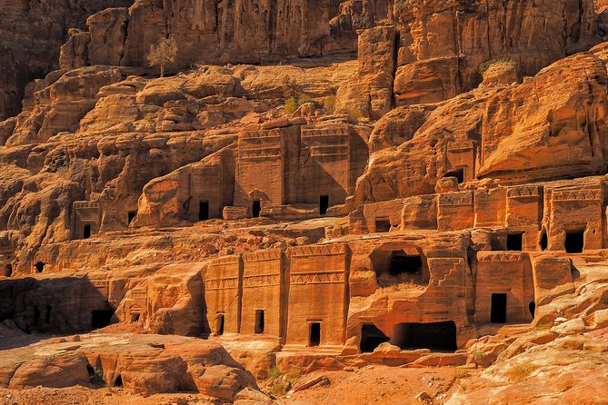 4-Night Jordan Wonders Amman Hotel:Petra,Wadi Rum,Aqaba& Dead Sea - Dining Experiences