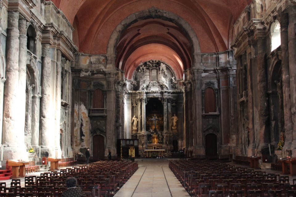 African History and Heritage Walking Tour in Lisbon - Social Class Division