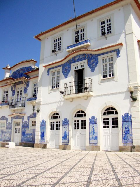 Aveiro Essential - Walking Tour & City Cruise - Starting Location