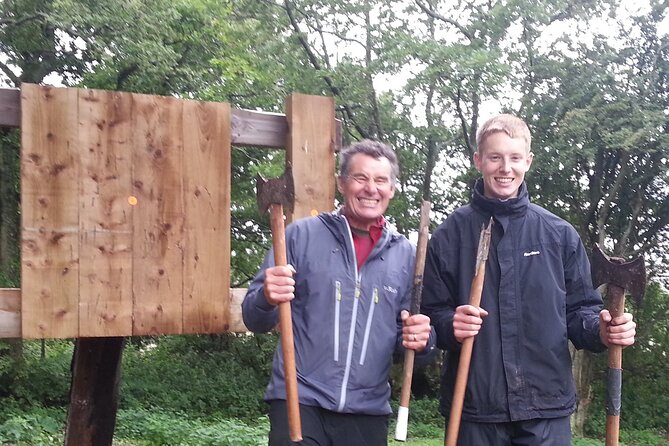 Axe Throwing Session - One Hour - Group Size and Limits