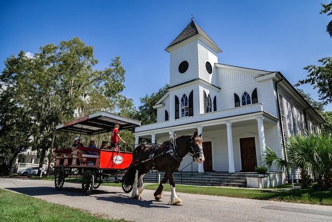 Beaufort's #1 Horse & Carriage History Tour - Horse and Carriage Ride