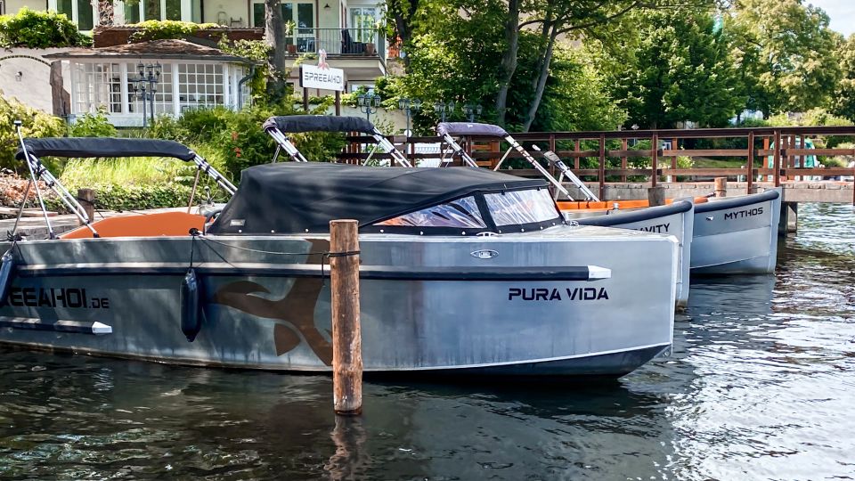 Berlin: Electric Boat Rental for Self-Driving 2 Hrs - Emission-Free Boats