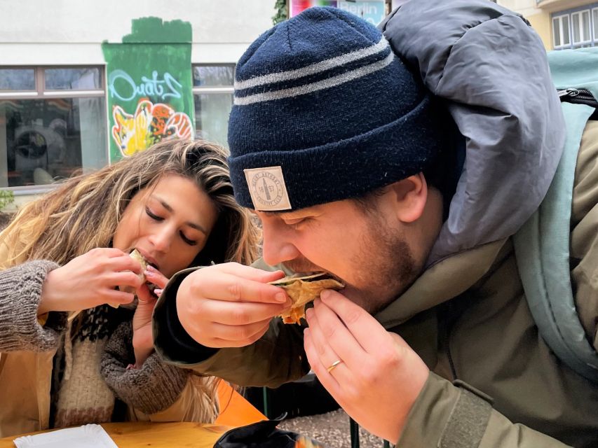 Berlin: Guided Street Food Tour With Tastings - Duration and Group Size