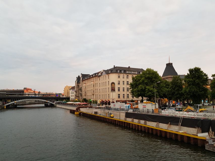 Berlin: Northern Friedrichstraße Smartphone Audio Tour - Taking in Berlins History