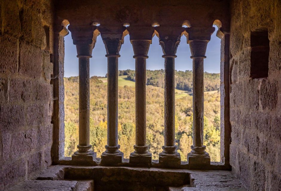 Château De Commarque: The Mystery of the Forgotten Fortress - Visitor Amenities and Accessibility