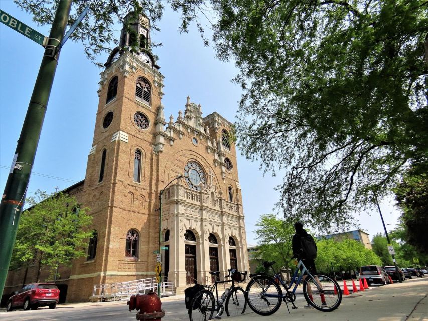 Chicago Bike Adventures: Custom Neighborhood Bike Rides - Neighborhood Exploration