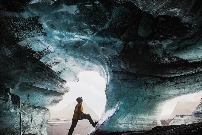 Crystal Ice Cave Tour From Jokulsarlon Glacier Lagoon - Crowd and Photography Factors