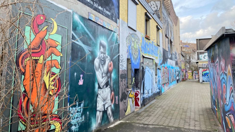 Dortmund: Street-Art and Foodie Self-Guided Walking Tour - Savoring Culinary Delights