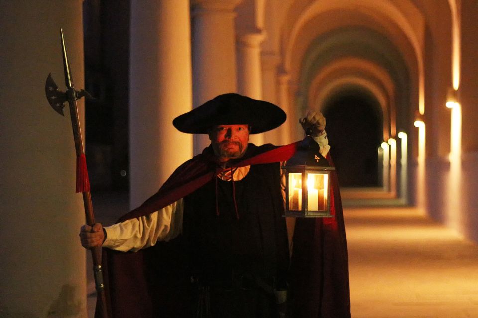 Dresden Group Tour With a Night Watchman - Historic Landmarks