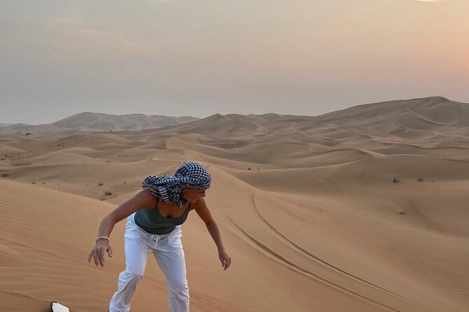 Dubai Red Dunes Afternoon Desert Safari With Camel Ride - Dining Options and Refreshments