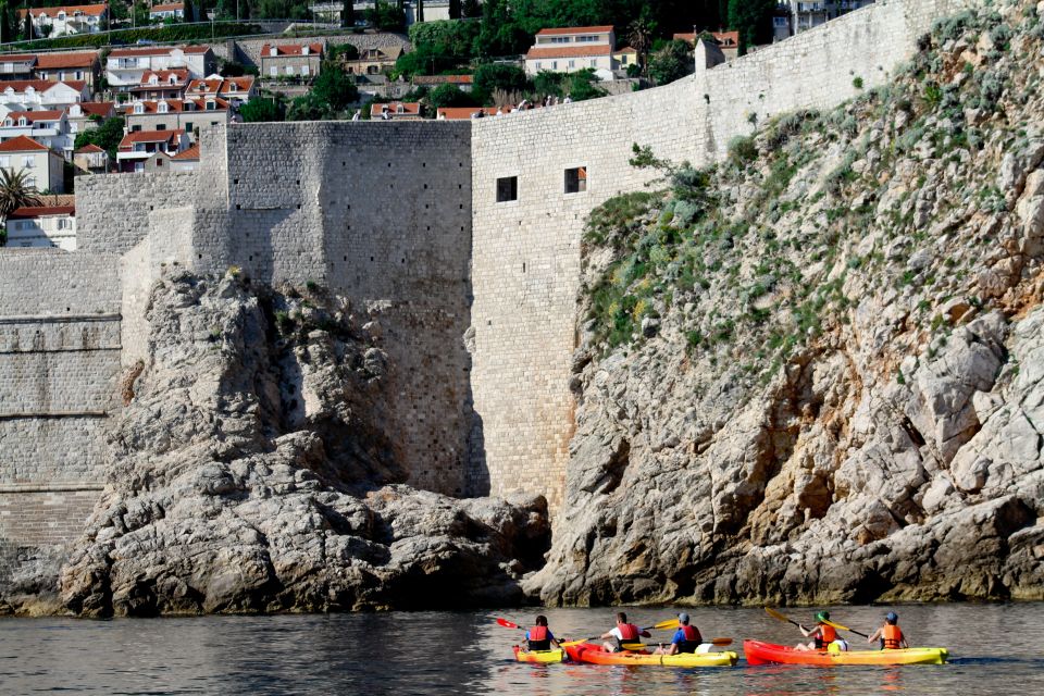 Dubrovnik: Sunset Sea Kayaking Tour With Fruit Snack & Wine - Arrival and Paddling Distance