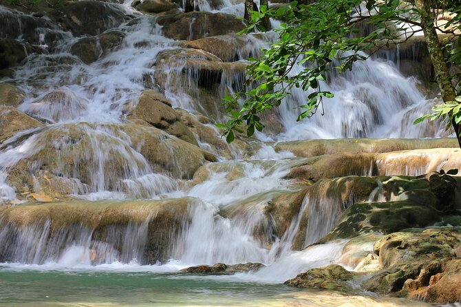 Dunns River Falls, Shopping and Lunch - Indulge in Shopping