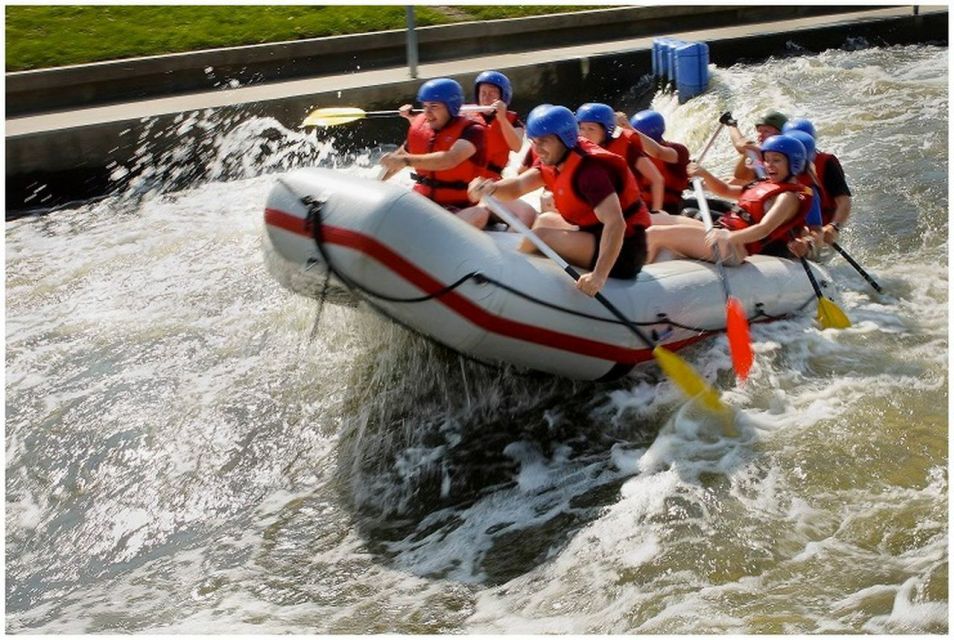 From Krakow: Dunajec Pontoon Rafting Trip - Safety and Risk Considerations