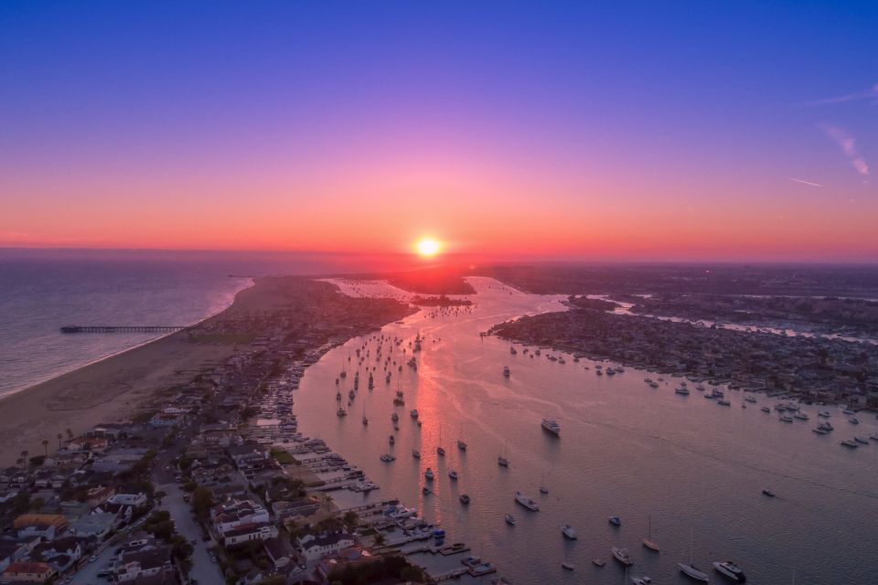 From Newport Beach: Weekend Dinner Cruise With Live DJ - Relaxing DJ Entertainment