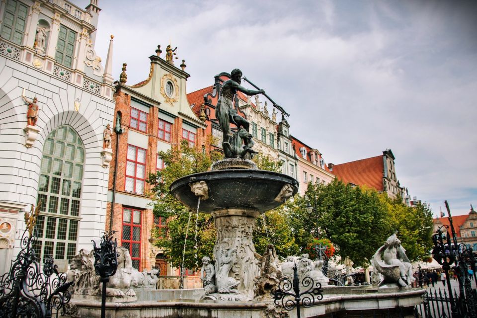 Gdansk Old Town Half-Day Private Walking Tour - Maritime Heritage